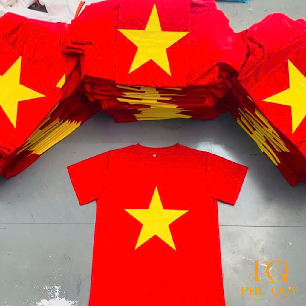 Áo cờ đỏ sao vàng