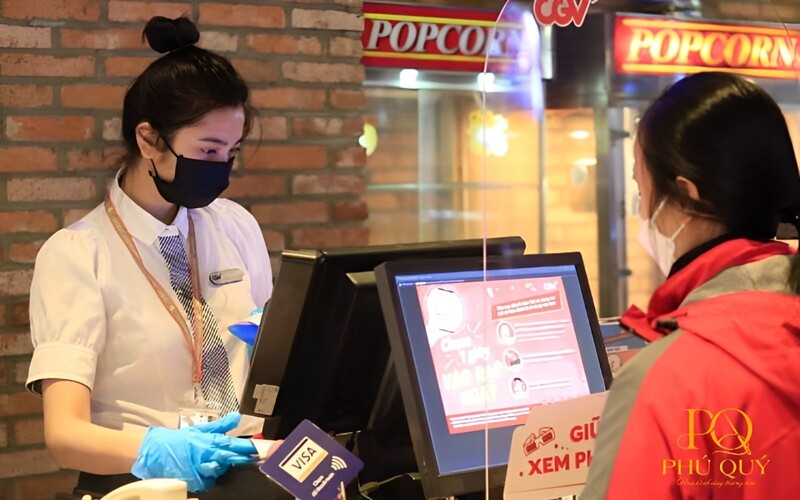 Dong-phuc-CGV-co-y-nghia-quan-trong-trong-viec-xay-dung-hinh-anh-thuong-hieu