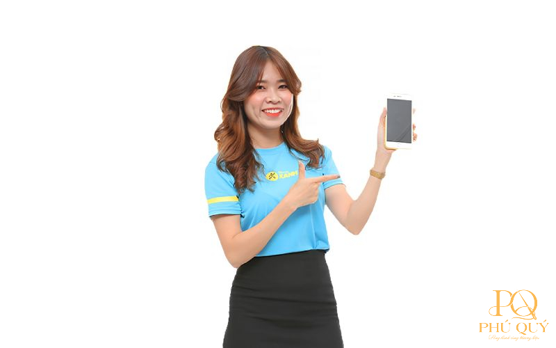 dong-phuc-mau-xanh-duong-ket-hop-chan-vay-1