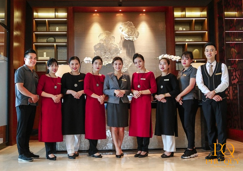 Dong-phuc-nhan-vien-le-tan-1