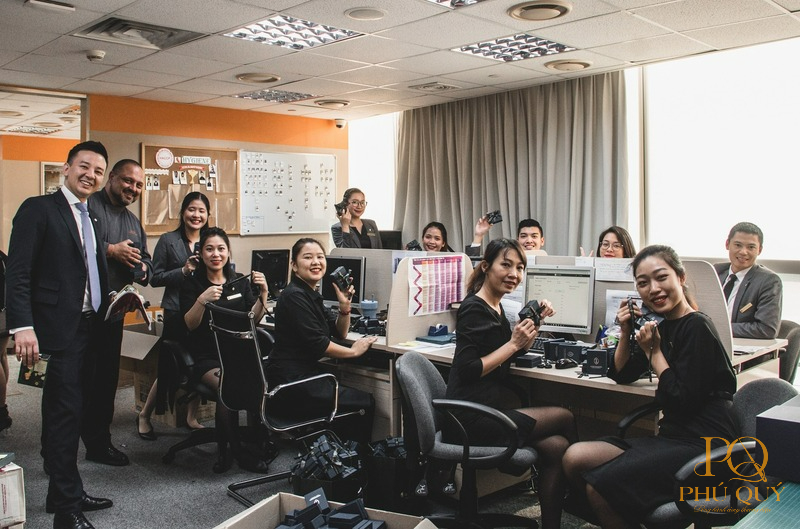 Dong-phuc-nhan-vien-van-phong