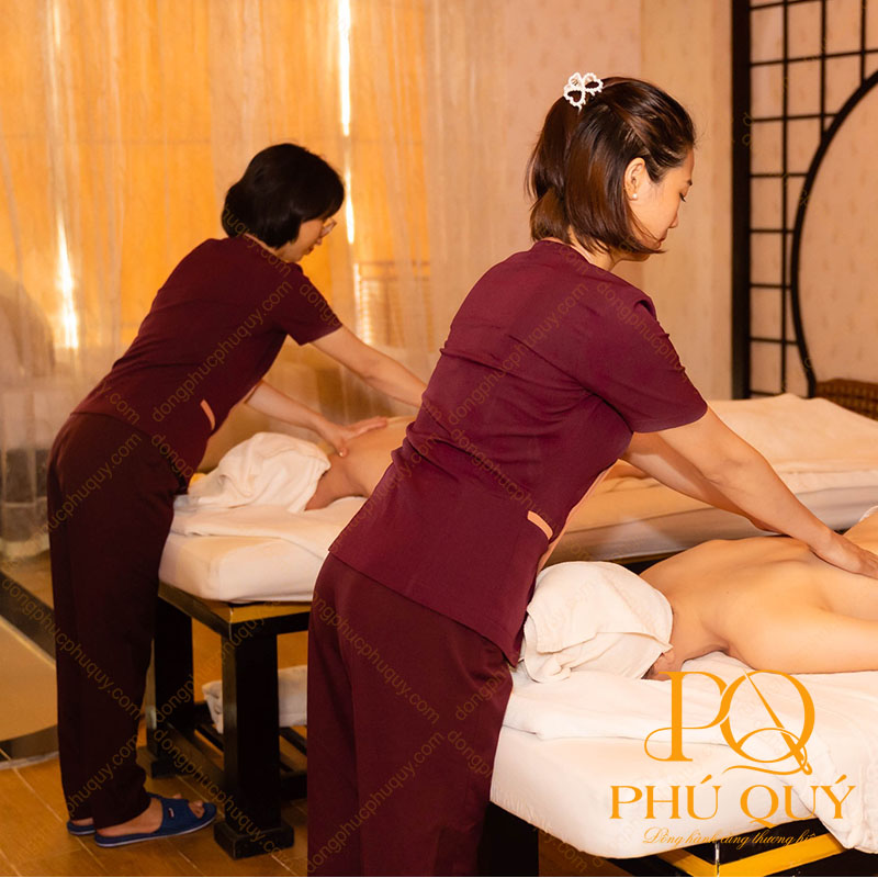 Đồng phục spa của Galina