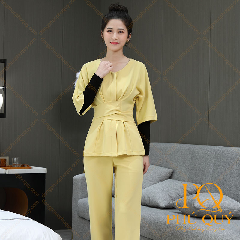 Đồng phục spa màu vàng nhạt