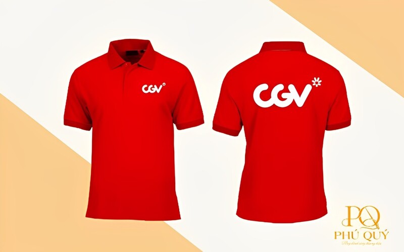 Mau-ao-polo-dong-phuc-cua-nhan-vien-CGV-duoc-thiet-ke-voi-mau-do-chu-dao