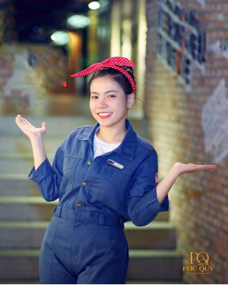 Mau-dong-phuc-jumpsuit-day-ca-tinh-va-nang-dong-nhan-vien-cua-CGV