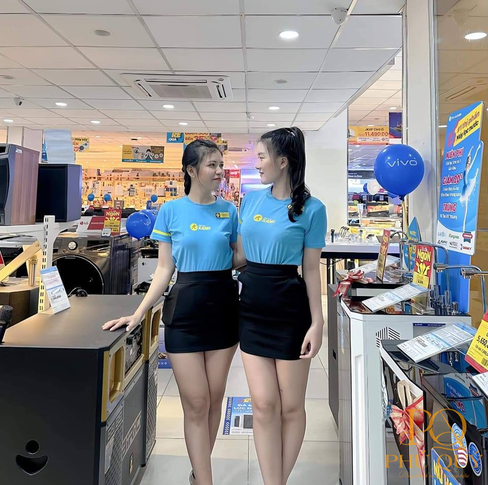 phoi-ao-dong-phuc-voi-chan-vay